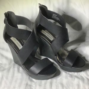Steve Madden black leather strapped wedges